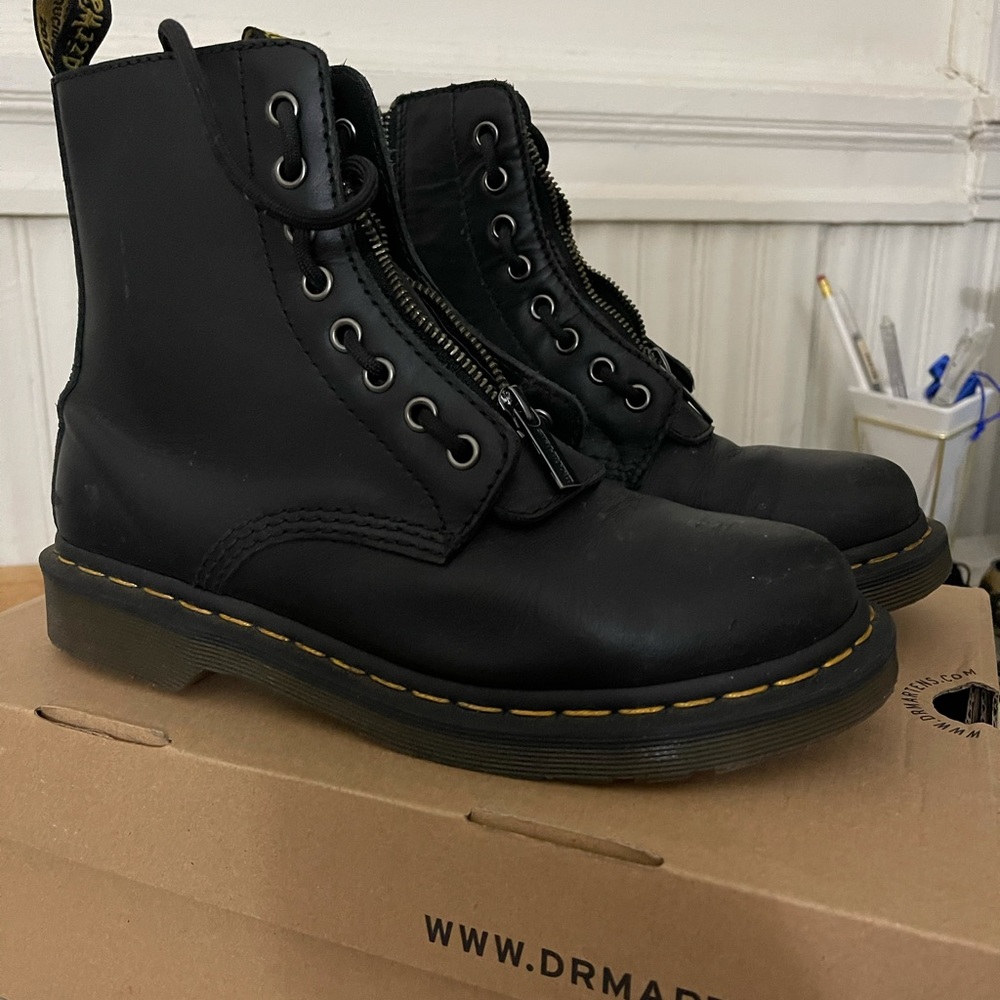 1460 Pascal Front Zipper Doc Martens